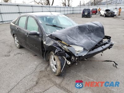 Czwarte zdjęcie samochodu z boku: 2003 FORD FOCUS ZTS VIN:1FAFP38343W311704 - miniatura