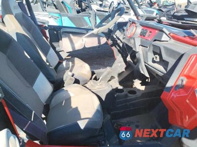 Piąte zdjęcie samochodu w środku: 2015 POLARIS RZR XP 4 1000 EPS VIN:4XAVFE994FB958386 - miniatura