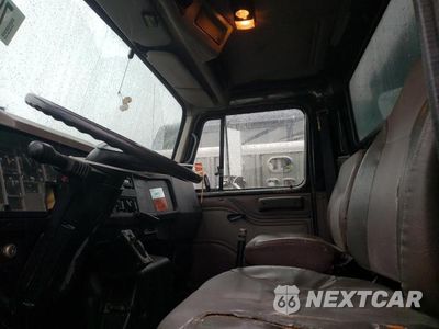 Zdjęcie 7 z 12 samochodu: 2000 INTERNATIONAL 4000 4700 VIN:1HTSCAAM5YH227028 - miniatura