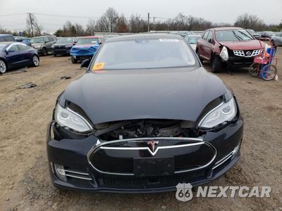 Piąte zdjęcie samochodu w środku: 2014 TESLA MODEL S VIN:5YJSA1H17EFP61447 - miniatura