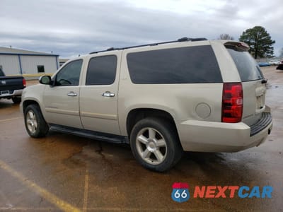 Drugie zdjęcie samochodu z przodu: 2008 CHEVROLET SUBURBAN C1500 LS VIN:3GNFC16018G176519 - miniatura