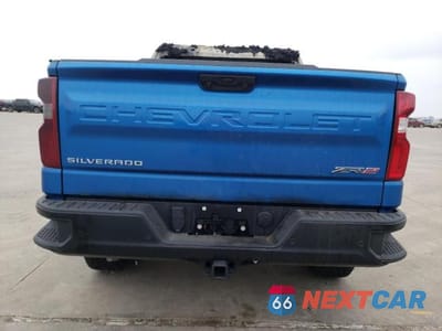 Zdjęcie 6 z 12 samochodu: 2023 CHEVROLET SILVERADO K1500 ZR2 VIN:3GCUDHEL7PG101355 - miniatura
