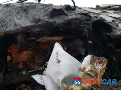 Zdjęcie 9 z 12 samochodu: 2023 CHEVROLET SILVERADO K1500 ZR2 VIN:3GCUDHEL7PG101355 - miniatura