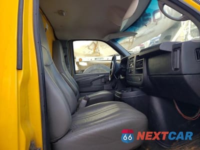 Piąte zdjęcie samochodu w środku: 2014 GMC SAVANA CUTAWAY G3500 VIN:1GD374CG9E1907643 - miniatura
