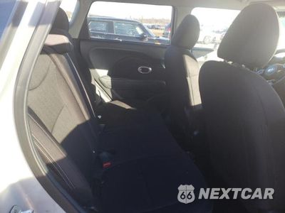 Zdjęcie 10 z 12 samochodu: 2015 KIA SOUL VIN:KNDJN2A21F7815180 - miniatura