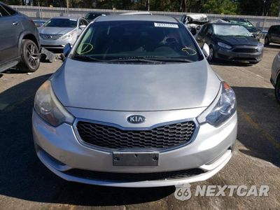 Zdjęcie 9 z 24 samochodu: 2015 KIA FORTE LX VIN:KNAFX4A64F5257753 - miniatura