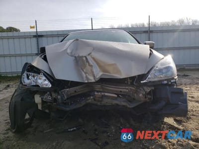 Piąte zdjęcie samochodu w środku: 2003 HONDA ACCORD LX VIN:3HGCM56373G710515 - miniatura