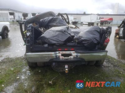 Zdjęcie 6 z 13 samochodu: 2006 FORD F350 SUPER DUTY VIN:1FTWW33P86EB54101 - miniatura