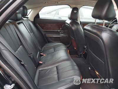 Zdjęcie 10 z 12 samochodu: 2015 JAGUAR XJ VIN:SAJWJ1CD7F8V75252 - miniatura