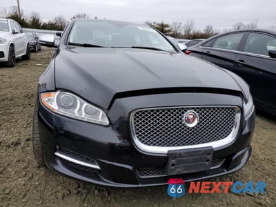 Piąte zdjęcie samochodu w środku: 2015 JAGUAR XJ VIN:SAJWJ1CD7F8V75252 - miniatura