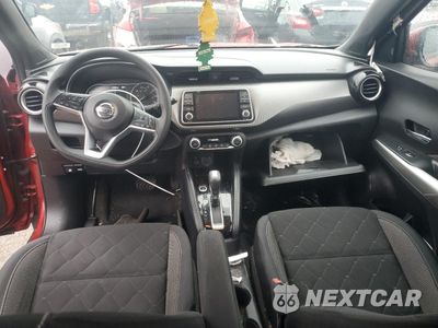 Zdjęcie 8 z 14 samochodu: 2020 NISSAN KICKS SV VIN:3N1CP5CV4LL522119 - miniatura