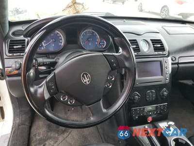 Zdjęcie 8 z 12 samochodu: 2007 MASERATI QUATTROPORTE M139 VIN:ZAMCE39A170028309 - miniatura