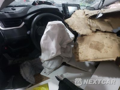 Zdjęcie 8 z 12 samochodu: 2020 TOYOTA RAV4 LE VIN:2T3G1RFV5LC064944 - miniatura