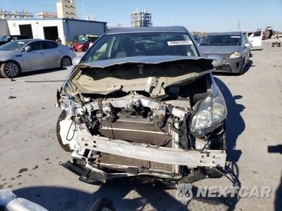 Piąte zdjęcie samochodu w środku: 2011 TOYOTA PRIUS VIN:JTDKN3DU1B0281639 - miniatura