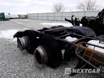 Zdjęcie 9 z 10 samochodu: 2015 FREIGLINER CASCADIA 125 VIN:3AKJGEBGXFSGT5046 - miniatura