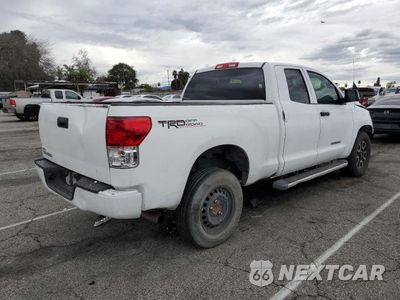 Trzecie zdjęcie samochodu z tyłu: 2011 TOYOTA TUNDRA DOUBLE CAB SR5 VIN:5TFRM5F1XBX025703 - miniatura
