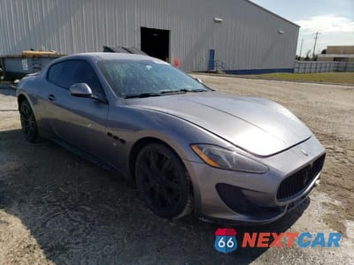 Czwarte zdjęcie samochodu z boku: 2014 MASERATI GRANTURISMO S VIN:ZAM45VLA5E0078930 - miniatura