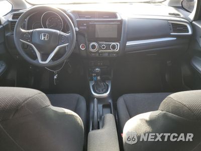 Zdjęcie 8 z 13 samochodu: 2015 HONDA FIT EX VIN:3HGGK5G84FM751577 - miniatura