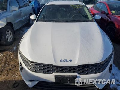 Piąte zdjęcie samochodu w środku: 2022 KIA K5 LXS VIN:5XXG14J28NG149930 - miniatura