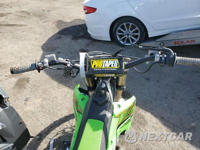 Zdjęcie 8 z 11 samochodu: 2020 KAWASAKI KX450 F VIN:JKAKXGJC7LA009647 - miniatura