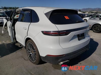 Drugie zdjęcie samochodu z przodu: 2021 PORSCHE CAYENNE VIN:WP1AA2AY2MDA07739 - miniatura