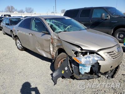 Czwarte zdjęcie samochodu z boku: 2009 TOYOTA CAMRY BASE VIN:4T1BE46K89U877301 - miniatura