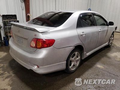 Trzecie zdjęcie samochodu z tyłu: 2010 TOYOTA COROLLA BASE VIN:1NXBU4EE8AZ169844 - miniatura