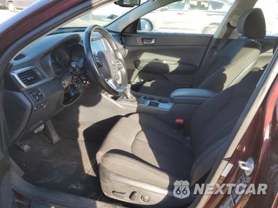 Zdjęcie 7 z 12 samochodu: 2019 KIA OPTIMA LX VIN:5XXGT4L30KG334680 - miniatura