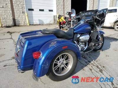 Czwarte zdjęcie samochodu z boku: 2017 HARLEY-DAVIDSON FLHTCUTG TRI GLIDE ULTRA VIN:1HD1MAD18HB858557 - miniatura