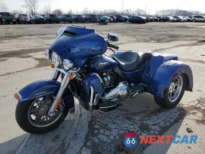 Drugie zdjęcie samochodu z przodu: 2017 HARLEY-DAVIDSON FLHTCUTG TRI GLIDE ULTRA VIN:1HD1MAD18HB858557 - miniatura