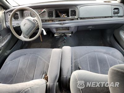 Zdjęcie 8 z 12 samochodu: 1999 FORD CROWN VICTORIA POLICE INTERCEPTOR VIN:2FAFP71W8XX113648 - miniatura