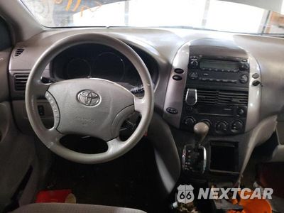 Zdjęcie 8 z 13 samochodu: 2006 TOYOTA SIENNA CE VIN:5TDZA23CX6S511050 - miniatura
