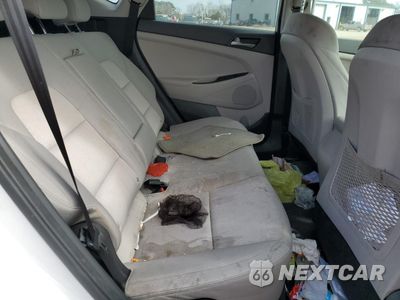 Zdjęcie 10 z 12 samochodu: 2018 HYUNDAI TUCSON SEL VIN:KM8J33A47JU613253 - miniatura