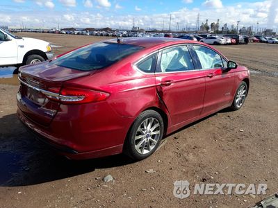 Trzecie zdjęcie samochodu z tyłu: 2017 FORD FUSION SE HYBRID VIN:3FA6P0LU4HR261010 - miniatura