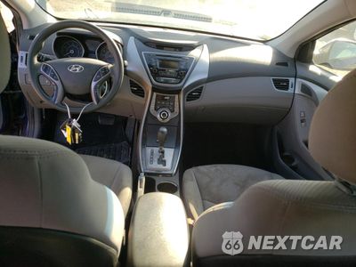 Zdjęcie 8 z 12 samochodu: 2013 HYUNDAI ELANTRA GLS VIN:5NPDH4AE0DH415937 - miniatura