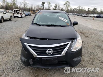 Piąte zdjęcie samochodu w środku: 2016 NISSAN VERSA S VIN:3N1CN7AP8GL834441 - miniatura
