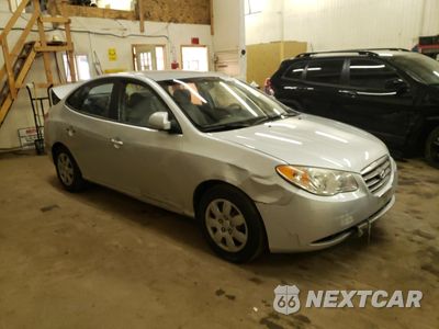 Czwarte zdjęcie samochodu z boku: 2009 HYUNDAI ELANTRA GLS VIN:KMHDU46D89U689973 - miniatura
