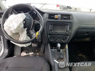 Zdjęcie 8 z 13 samochodu: 2015 VOLKSWAGEN JETTA BASE VIN:3VW2K7AJ8FM339871 - miniatura