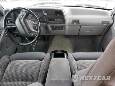 Zdjęcie 8 z 13 samochodu: 1994 FORD EXPLORER VIN:1FMDU34X7RUC35415 - miniatura