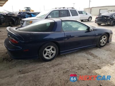 Trzecie zdjęcie samochodu z tyłu: 1998 CHEVROLET CAMARO VIN:2G1FP22K6W2104945 - miniatura