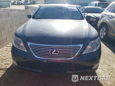 Piąte zdjęcie samochodu w środku: 2009 LEXUS LS VIN:JTHDL46FX95000517 - miniatura