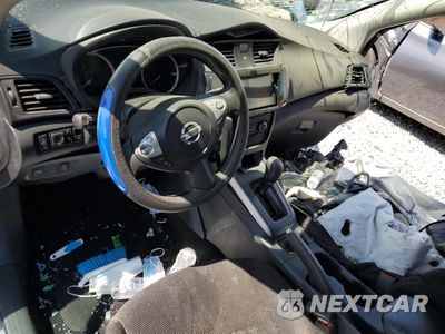 Zdjęcie 8 z 13 samochodu: 2019 NISSAN SENTRA S VIN:3N1AB7AP7KY346884 - miniatura