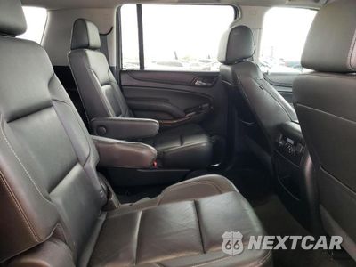 Zdjęcie 6 z 10 samochodu: 2017 CHEVROLET SUBURBAN K1500 LT VIN:1GNSKHKC6JR203763 - miniatura