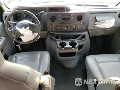 Zdjęcie 8 z 13 samochodu: 2012 FORD ECONOLINE E350 SUPER DUTY WAGON VIN:1FBNE3BL1CDA78577 - miniatura