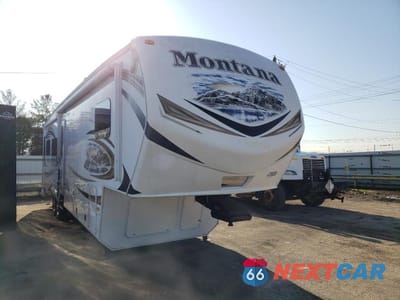 2014 KEYSTONE MONTANA 4YDF34028E4700095 - główne zdjęcie licytacji z USA - miniatura