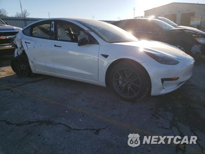 Czwarte zdjęcie samochodu z boku: 2023 TESLA MODEL 3 VIN:5YJ3E1EAXPF639701 - miniatura