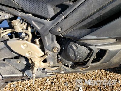 Zdjęcie 7 z 10 samochodu: 2023 YAMAHA YZFR3 A VIN:MH3RH18Y8PK010596 - miniatura