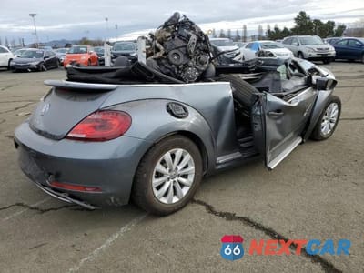 Trzecie zdjęcie samochodu z tyłu: 2018 VOLKSWAGEN BEETLE S VIN:3VW5DAATXJM515575 - miniatura