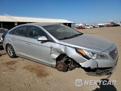 Czwarte zdjęcie samochodu z boku: 2017 HYUNDAI SONATA SE VIN:5NPE24AF9HH507181 - miniatura