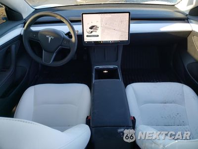 Zdjęcie 8 z 12 samochodu: 2023 TESLA MODEL 3 VIN:5YJ3E1EAXPF639701 - miniatura